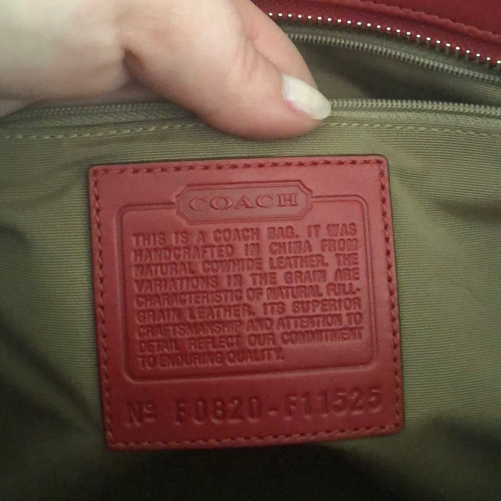 Red Coach tote - Picture 5 of 5